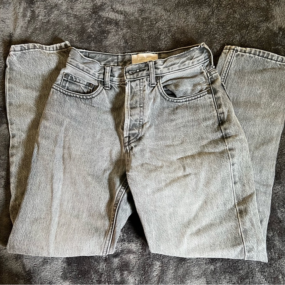 Everlane Gray Relaxed Jeans with Vintage Appeal